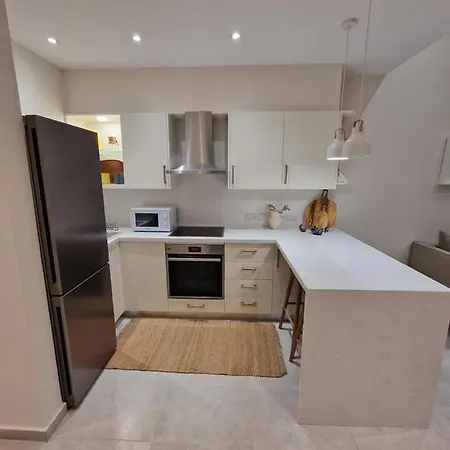 דירה Poseidon's Limnaria פאפוס