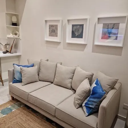 Poseidon's Limnaria Appartement *