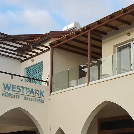 公寓 Poseidon's Limnaria