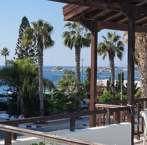 Poseidon's Limnaria アパート *